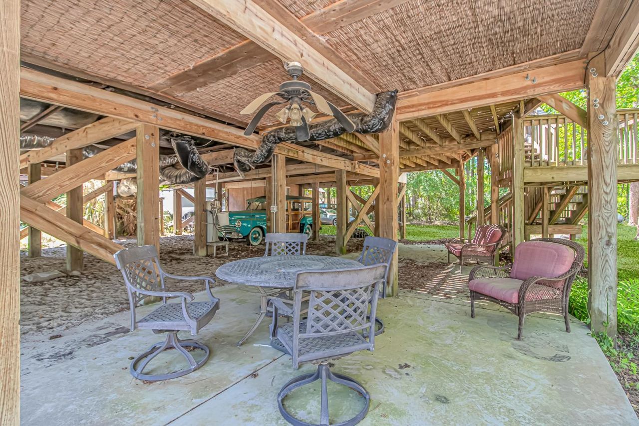 4775 Riverside Dr. Photo 22