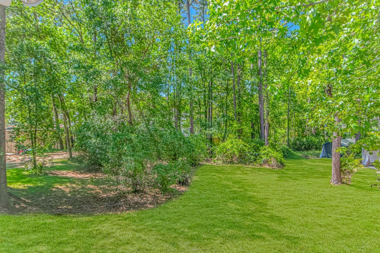 4775 Riverside Dr. Photo 25