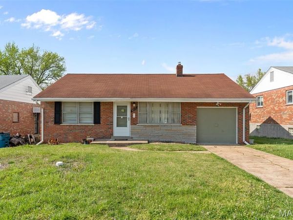 9213 Ranch Meadows Drive, St Louis, MO 63136