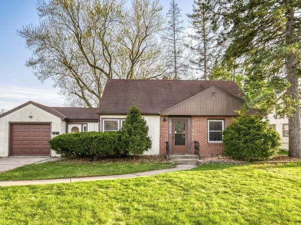 2108 Lacrosse Avenue, Saint Paul, MN 55119