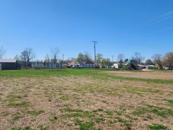 314 E Pine Street, Prairie Du Chien, WI 53581