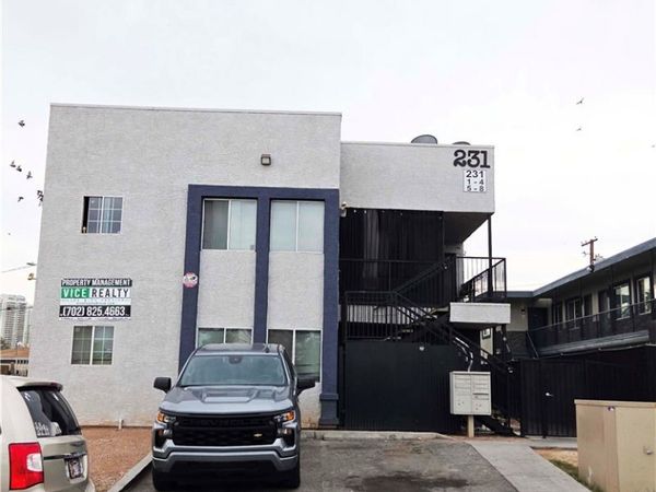 231 W Philadelphia Avenue , Unit 8, Las Vegas, NV 89102