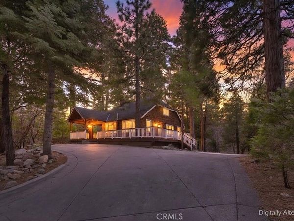 27297 Little Bear, Blue Jay, CA 92317
