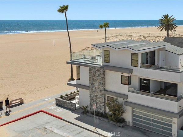 800 W Oceanfront , Newport Beach, CA 92661