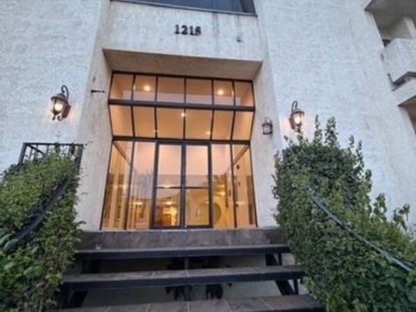 1215 Brockton Avenue , Unit 106, Los Angeles, CA 90025