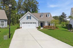 6194 Wilkes Pond Drive photo 4