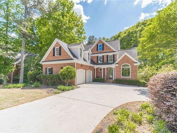 395 Amberbrook Circle, Grayson, GA 30017