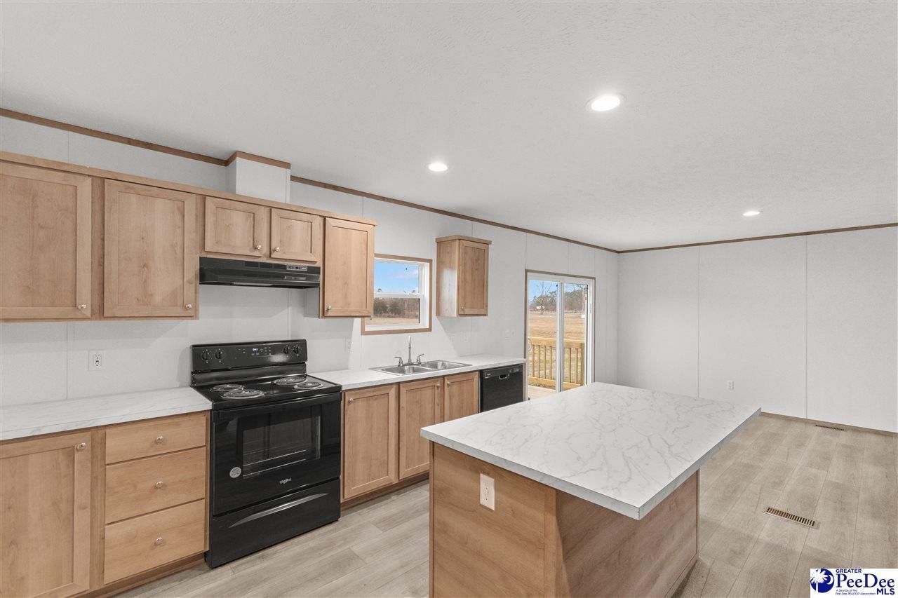 6613 Strickland Rd. Photo 7