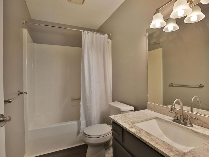 914-916 Tradewind Drive, Westerville, OH 43081 Photo 31