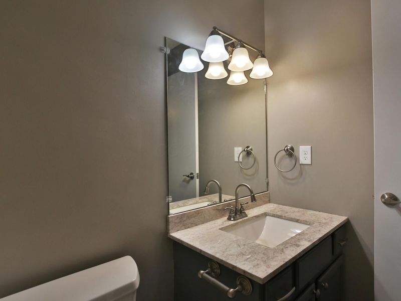 914-916 Tradewind Drive, Westerville, OH 43081 Photo 35