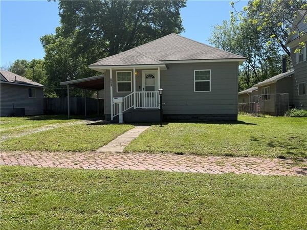 1005 W 3rd Street, Pittsburg, KS 66762
