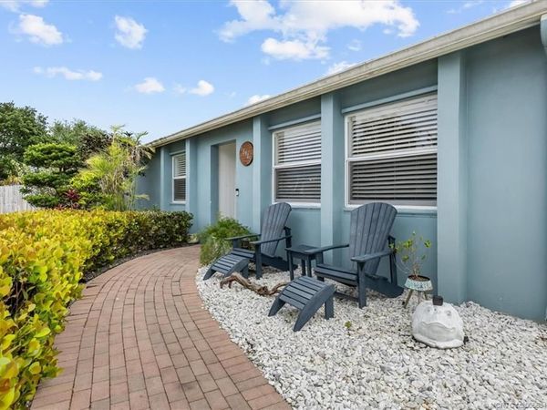 18945 SE Homewood Avenue, Tequesta, FL 33469