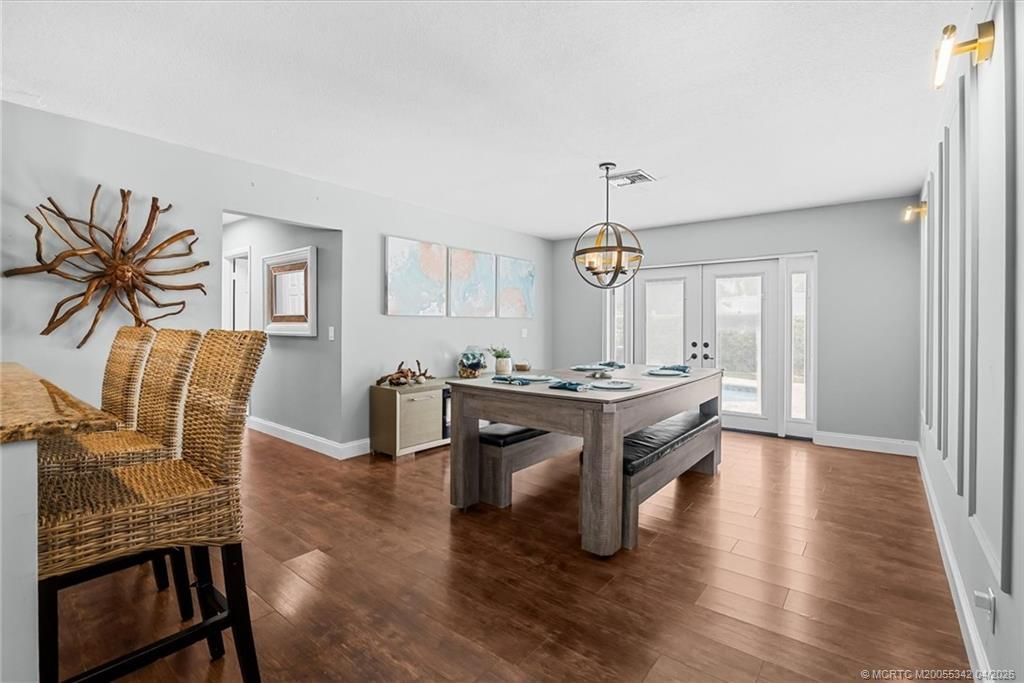 18945 SE Homewood Avenue, Tequesta, FL 33469 Photo