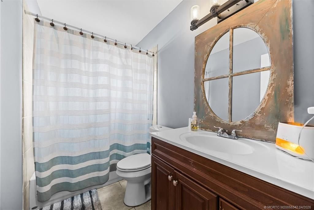 18945 SE Homewood Avenue, Tequesta, FL 33469 Photo