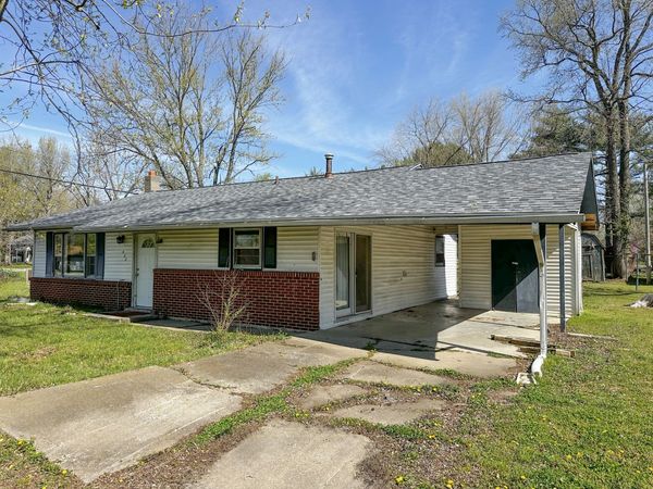 402 E Logan Street , Desoto, IL 62924