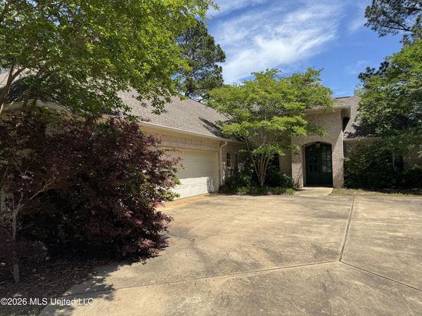 126 Grayhawk Parkway, Madison, MS 39110