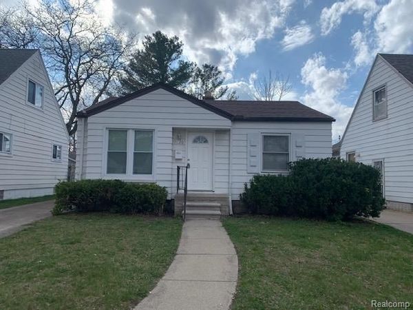 1820 Academy Street, Dearborn, MI 48124