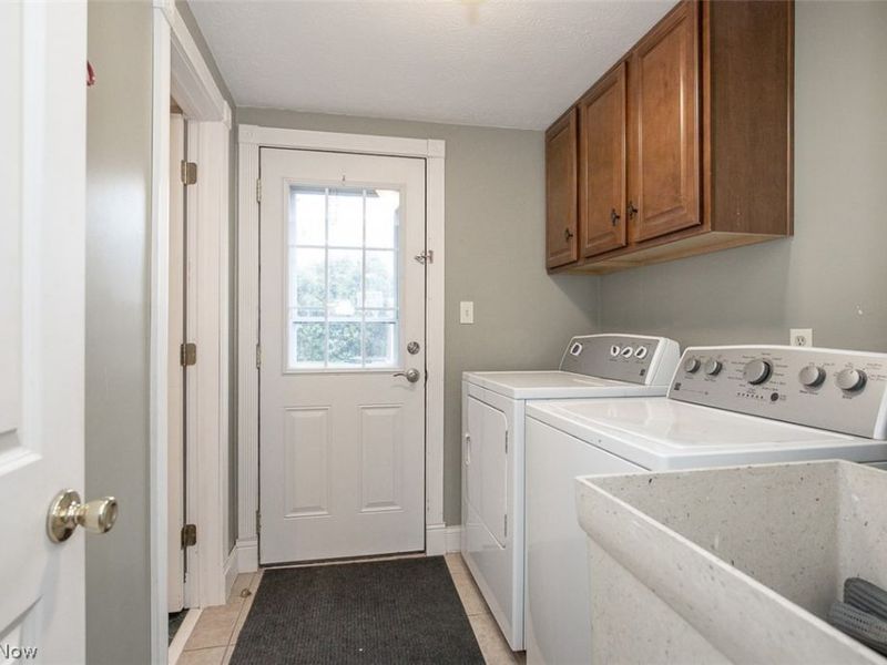 8493 Webster Road, Strongsville, OH 44136 Photo 10