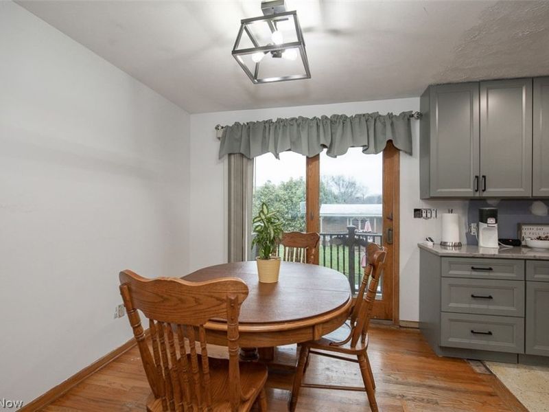 8493 Webster Road, Strongsville, OH 44136 Photo 16