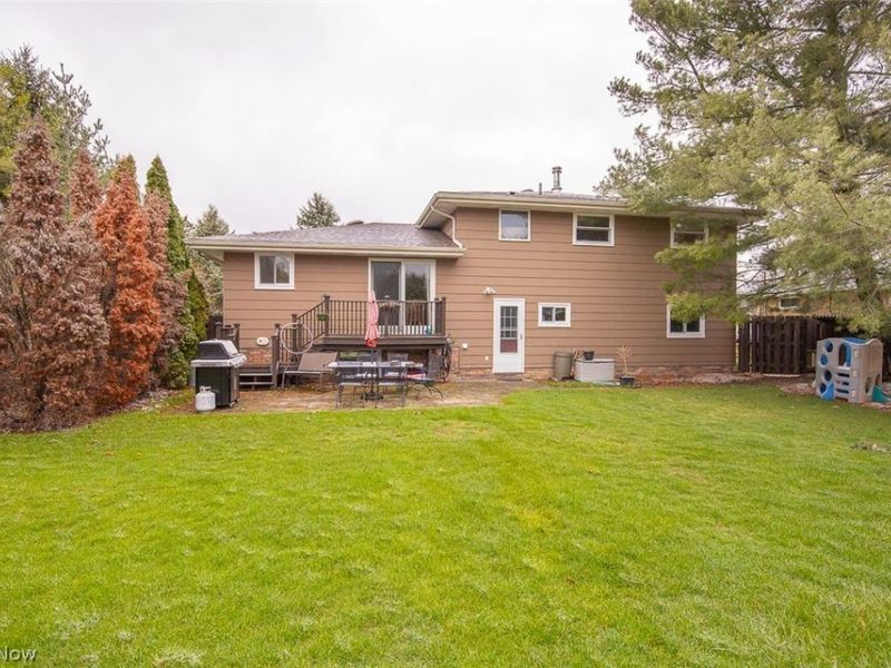 8493 Webster Road, Strongsville, OH 44136 Photo 4