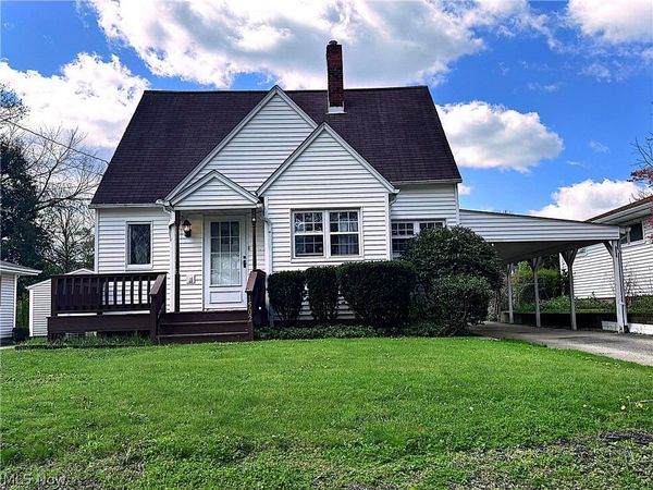 1502 Slusser Road , Akron, OH 44305