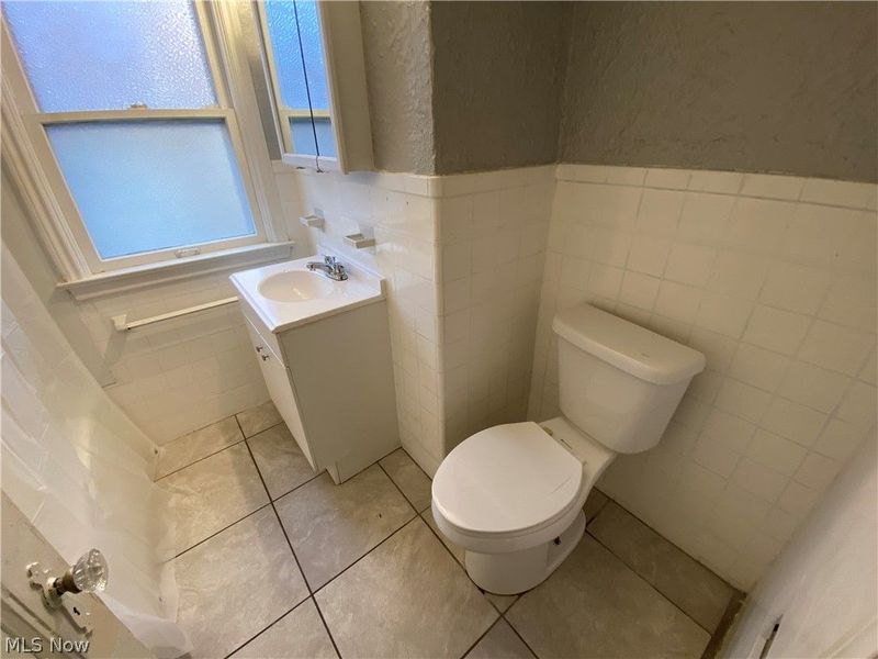 1478 Sherbrook Road, Unit Lower, South Euclid, OH 44121 Photo 12