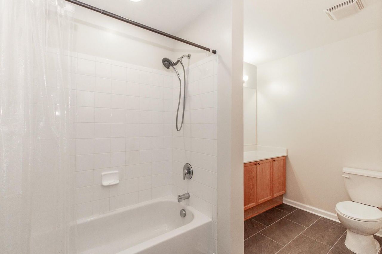 8800 Dorchester Road Photo 10