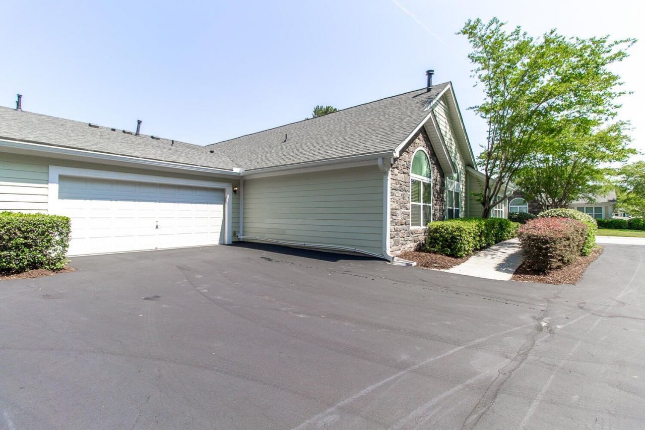 8800 Dorchester Road Photo 12