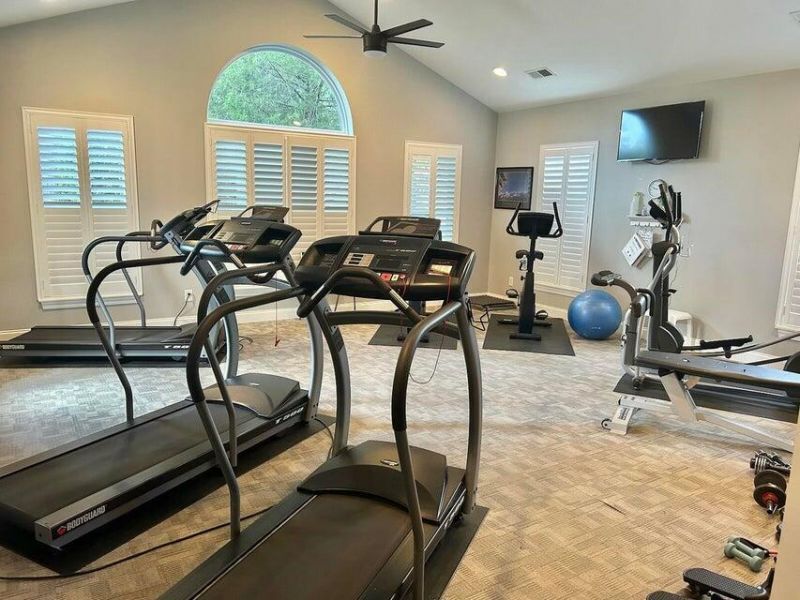 8800 Dorchester Road Photo 18