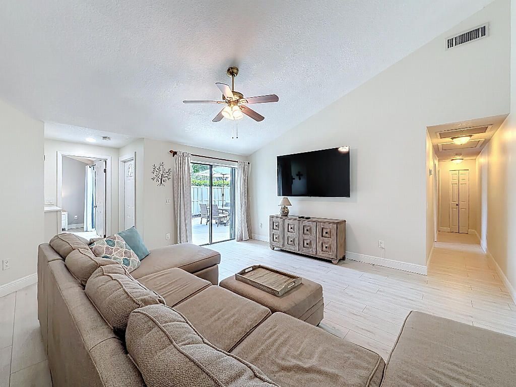 5713 Golden Eagle Circle, Palm Beach Gardens, FL 33418 Photo