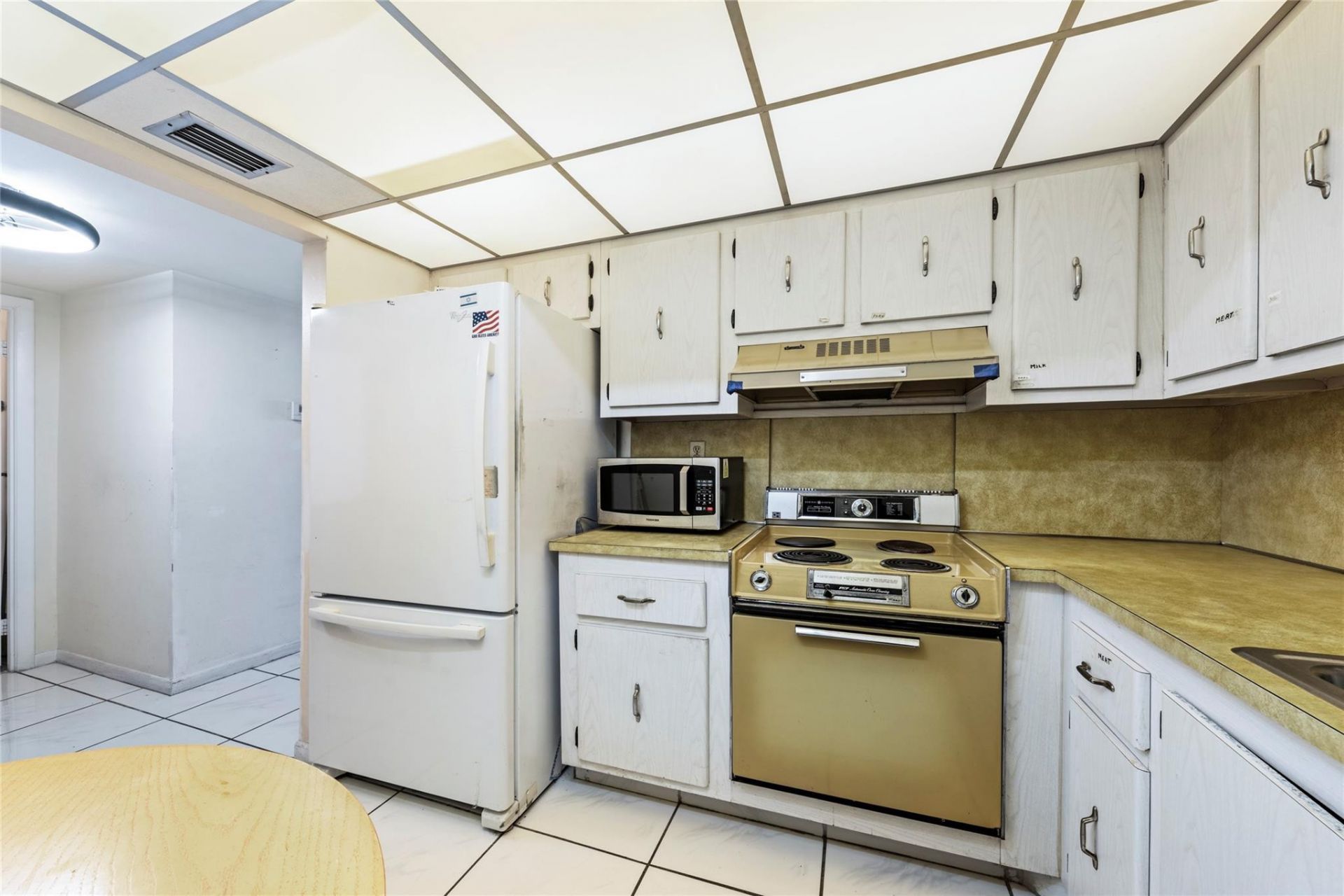 600 Three Islands Boulevard, Unit 301, Hallandale Beach, FL 33009 Photo