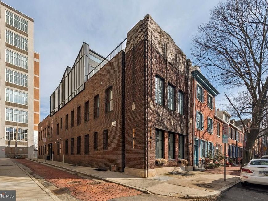 207 S 24th Street, Philadelphia, PA 19103 Main Photo