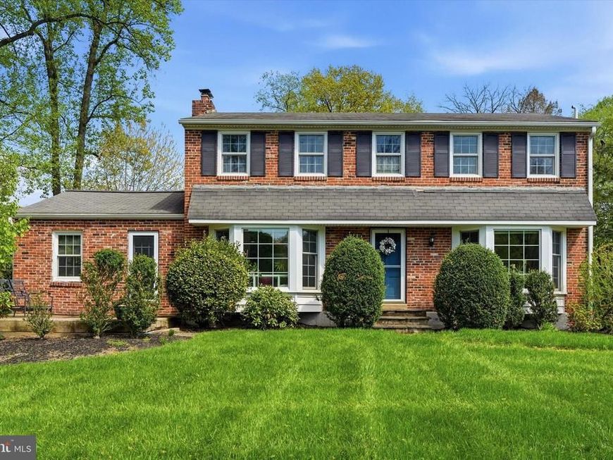 647 Fernfield Circle, Wayne, PA 19087 Main Photo