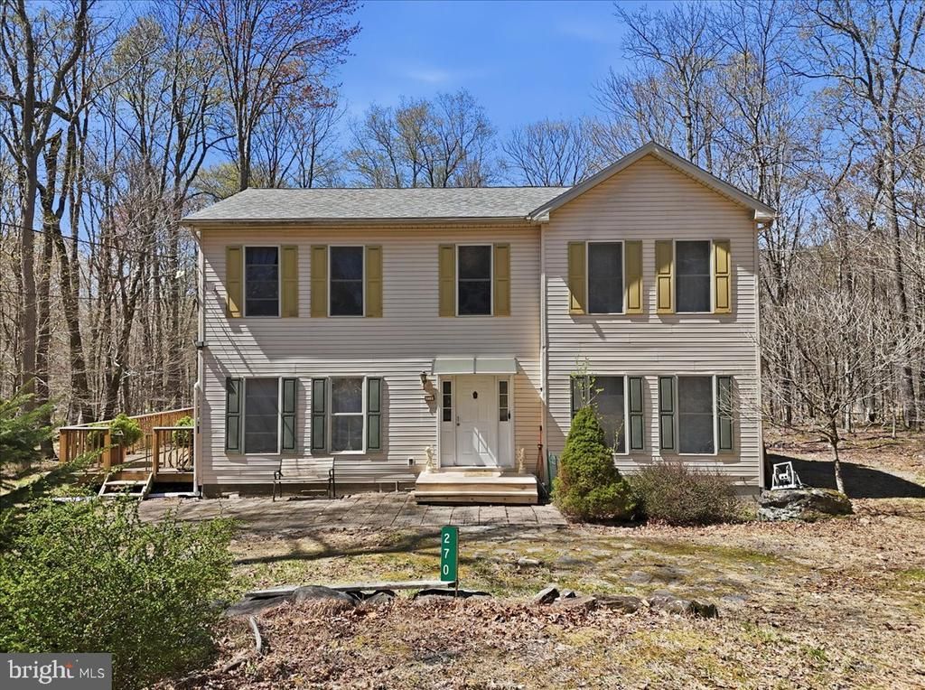 270 PACKANACK DRIVE, GOULDSBORO, PA 18424