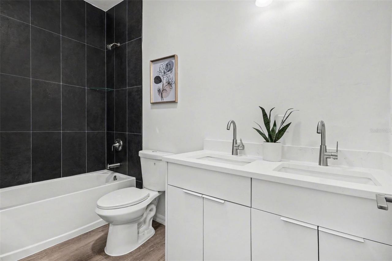 1727 NE 12th Terrace, Cape Coral, FL 33909 Photo
