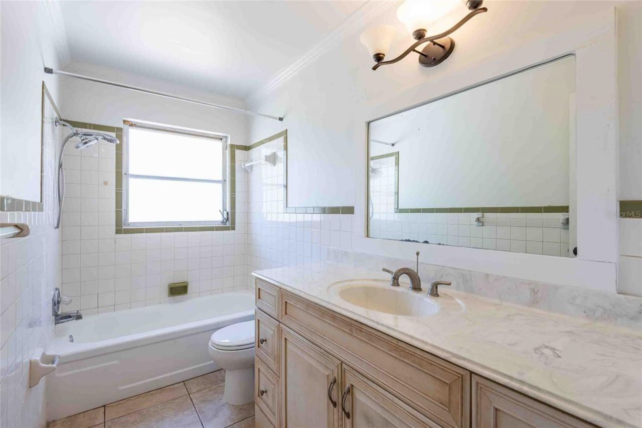2741 37th Street S, Saint Petersburg, FL 33711 Photo