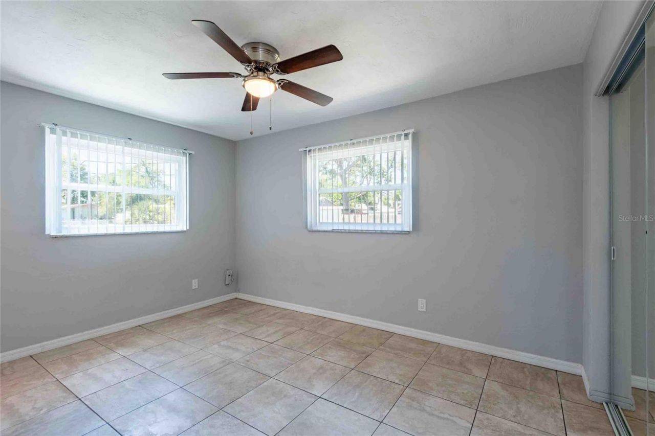 2741 37th Street S, Saint Petersburg, FL 33711 Photo