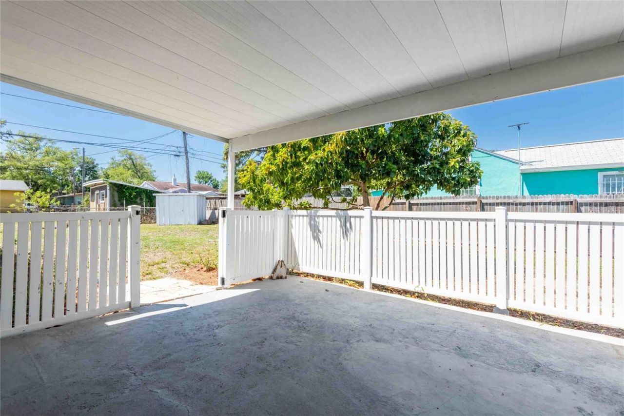 2741 37th Street S, Saint Petersburg, FL 33711 Photo