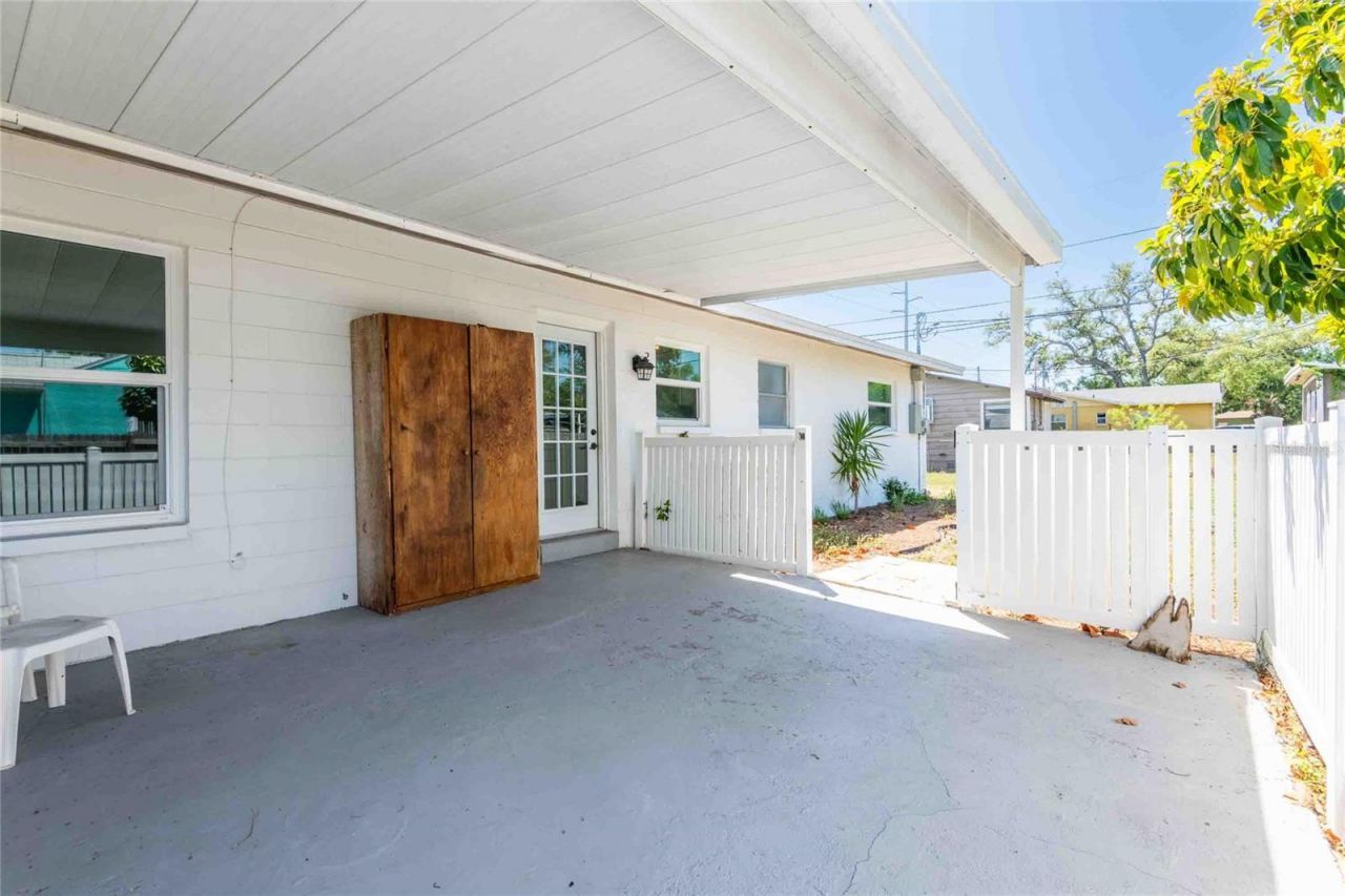 2741 37th Street S, Saint Petersburg, FL 33711 Photo