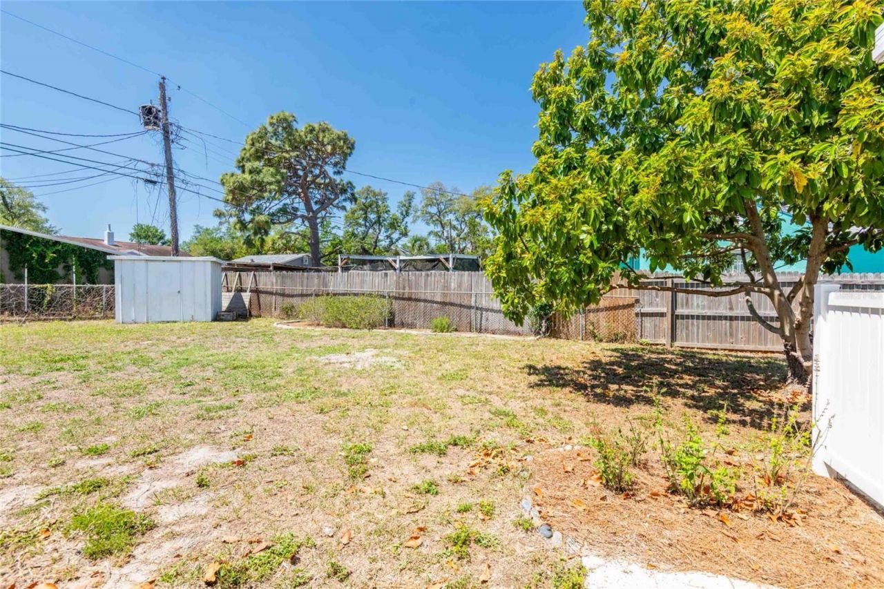 2741 37th Street S, Saint Petersburg, FL 33711 Photo