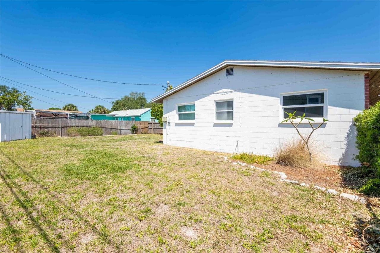 2741 37th Street S, Saint Petersburg, FL 33711 Photo