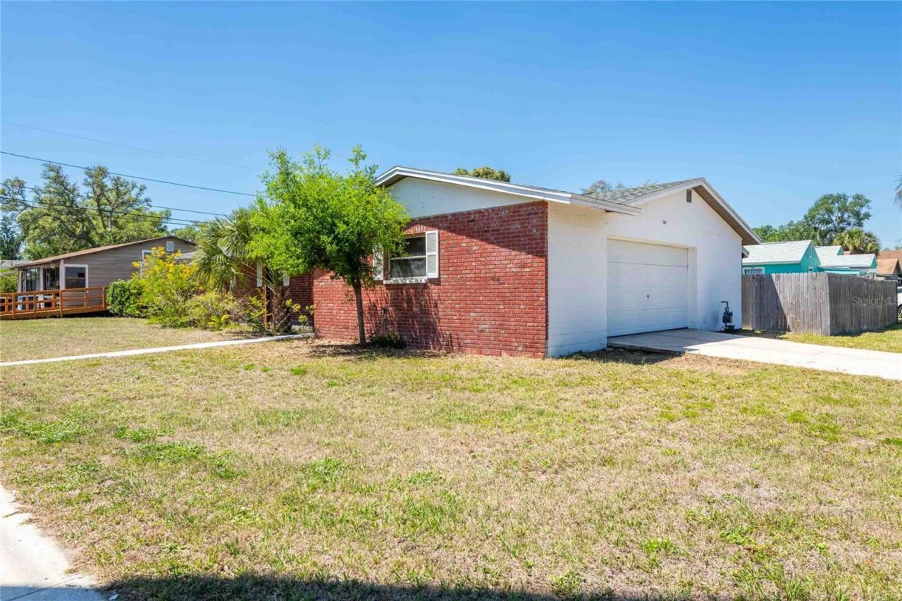 2741 37th Street S, Saint Petersburg, FL 33711 Photo