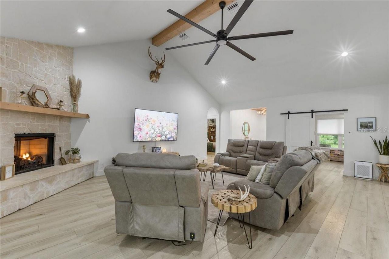 9061 Katherine Way, Fanning Springs, FL 32693 Photo