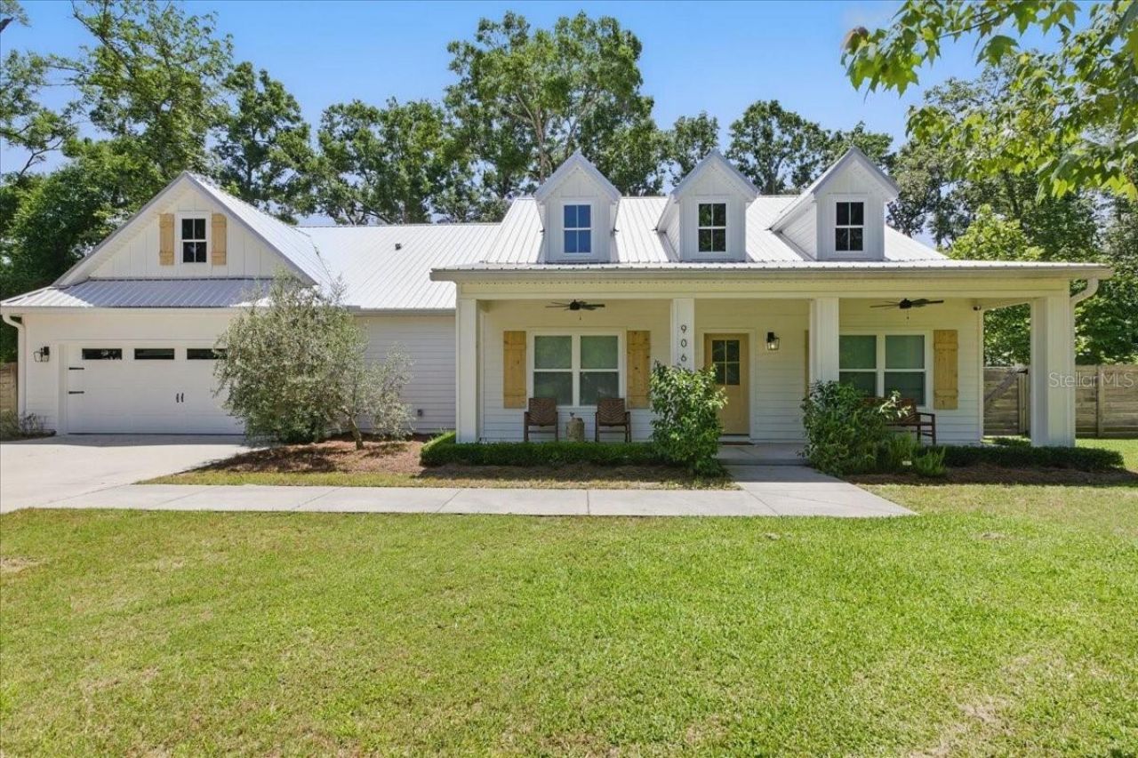 9061 Katherine Way, Fanning Springs, FL 32693 Photo