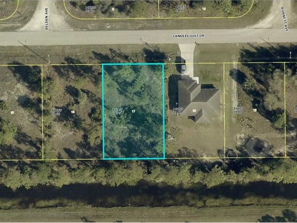 1036 CANDLELIGHT DRIVE , LEHIGH ACRES, FL 33974