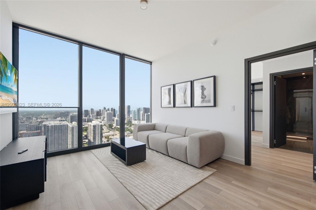 20 NE 11th St, Unit 4602, Miami, FL 33132 Photo