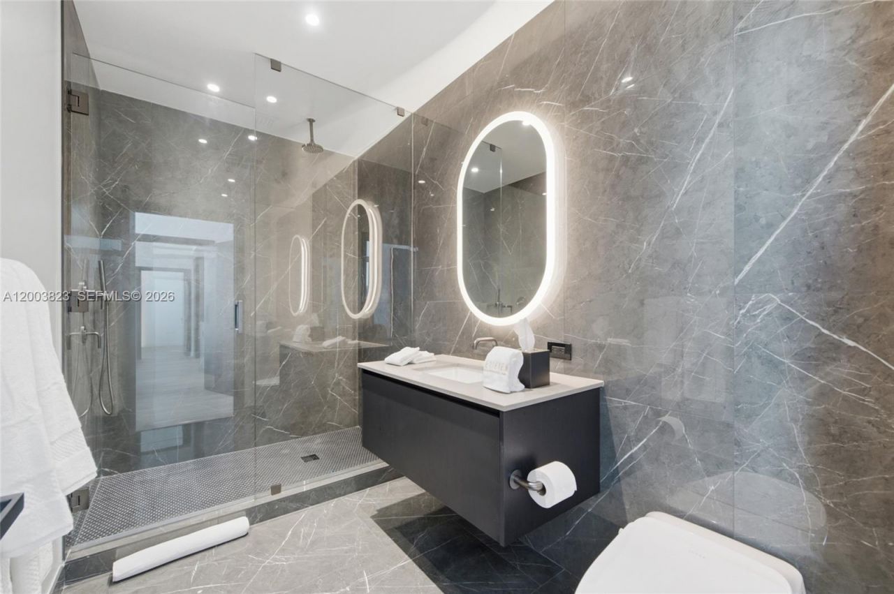 20 NE 11th St, Unit 4602, Miami, FL 33132 Photo