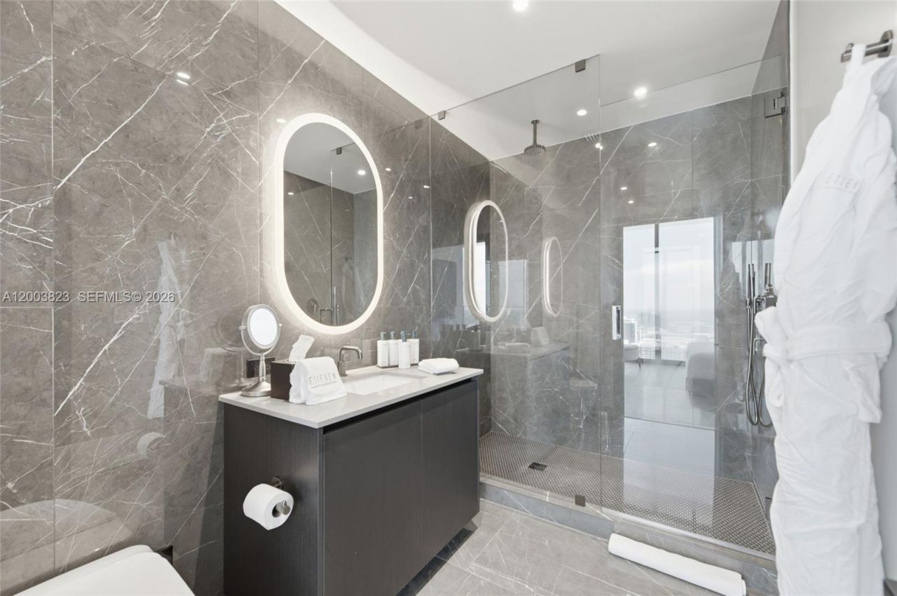 20 NE 11th St, Unit 4602, Miami, FL 33132 Photo