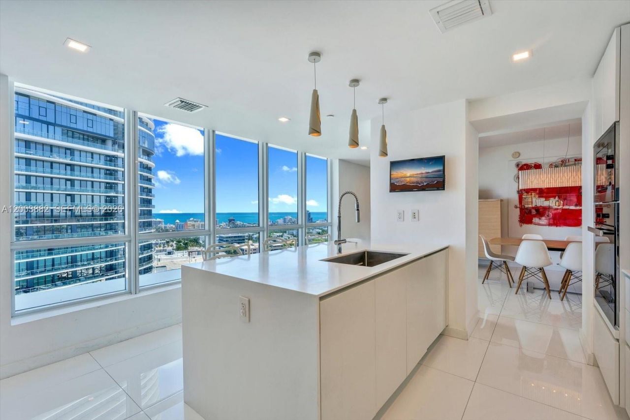 520 West Ave , Unit 2101, Miami Beach, FL 33139 Photo