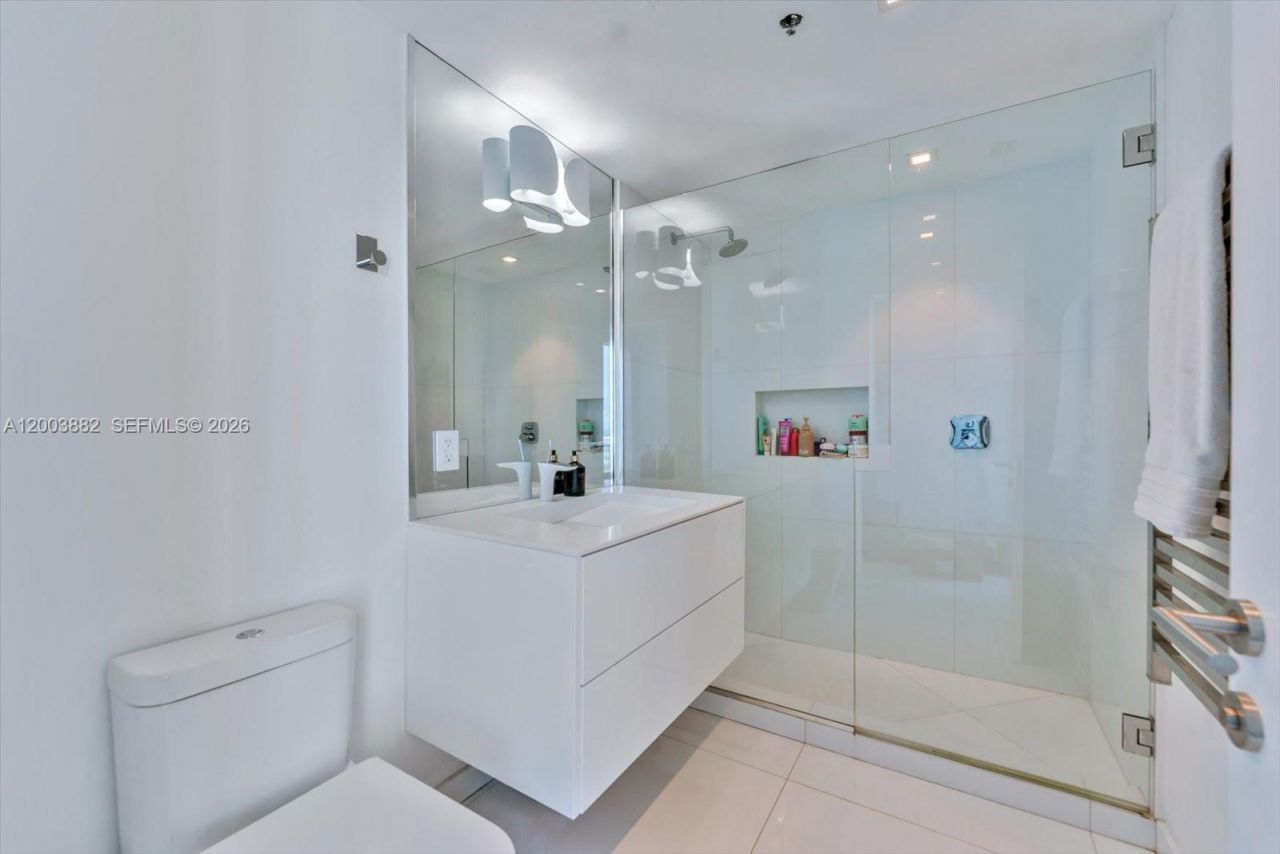 520 West Ave , Unit 2101, Miami Beach, FL 33139 Photo